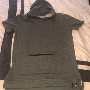Grey shirt sleeve hoodie sweater!
